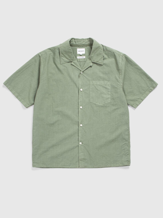 norse-projects-carsten-tencel-dried-sage-green-antic-boutik-nice-1