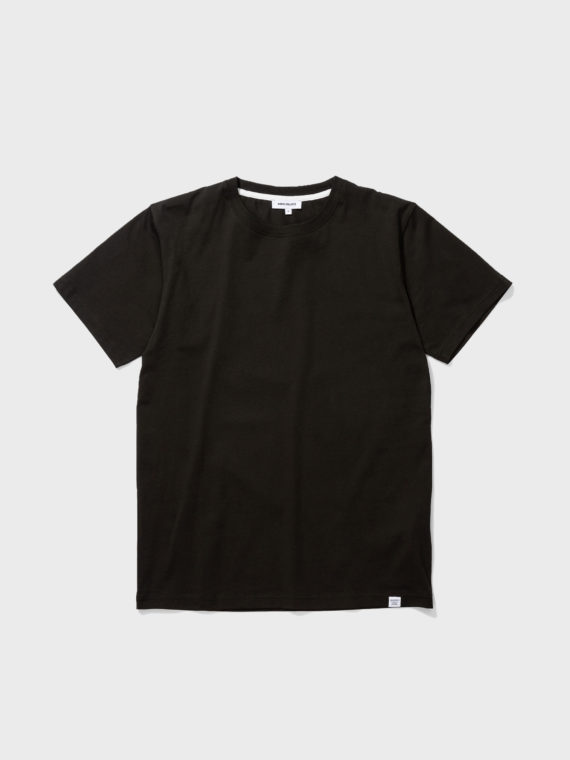 norse-projects-niels-standard-ss-black-antic-boutik-nice